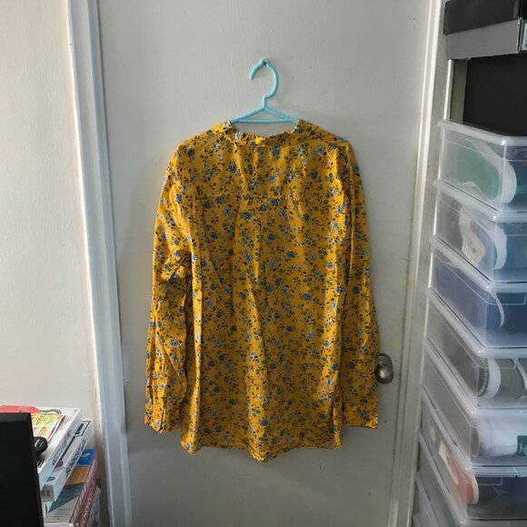 Women's Old Navy Yellow Floral Button-down Shirt - Size XXL Tall - Picture 6 of 6